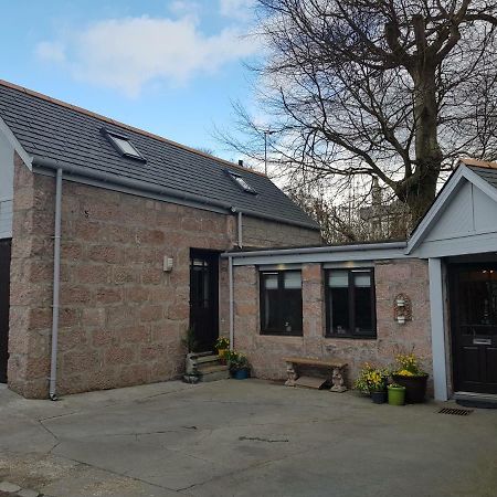 The Smiddy Suite Ellon Esterno foto