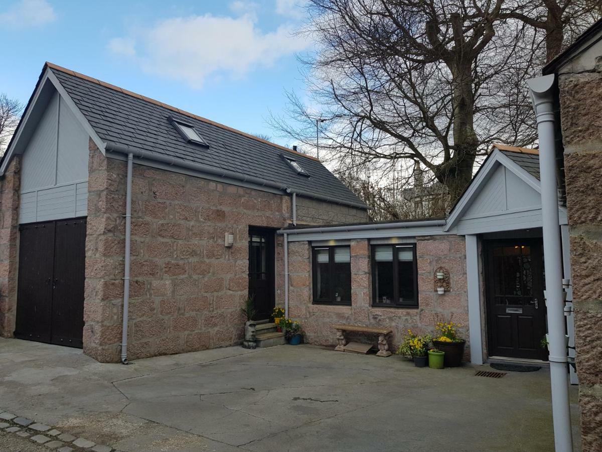 The Smiddy Suite Ellon Esterno foto