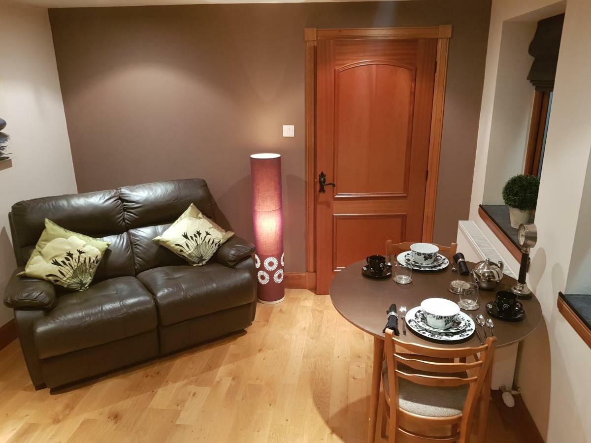 The Smiddy Suite Ellon Esterno foto