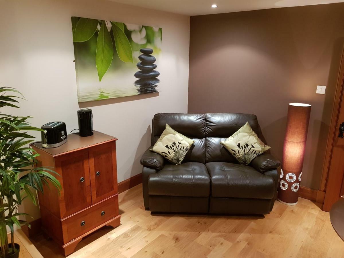 The Smiddy Suite Ellon Esterno foto