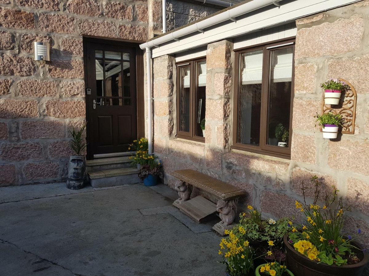 The Smiddy Suite Ellon Esterno foto